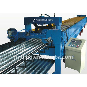 Deck floor roll forming machine